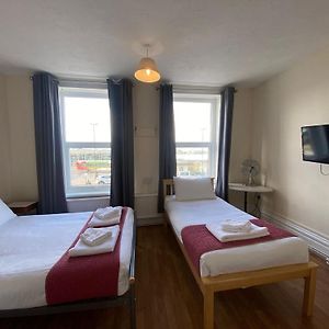 Lady Hamilton Inn